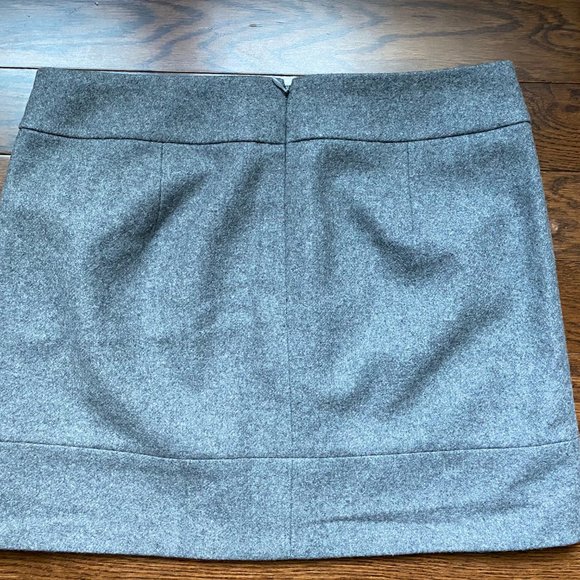 J.Crew Felted Wool Grey Skirt - Size 6 - Picture 7 of 8